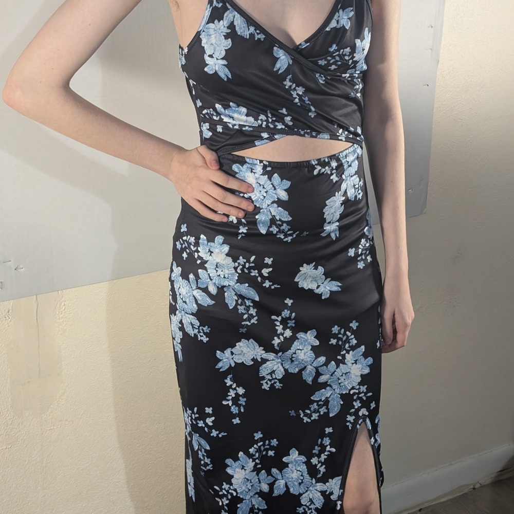 Calvaya Printed Strappy Crisscross Cutout Waist High Slit Bodycon Dress SHEIN